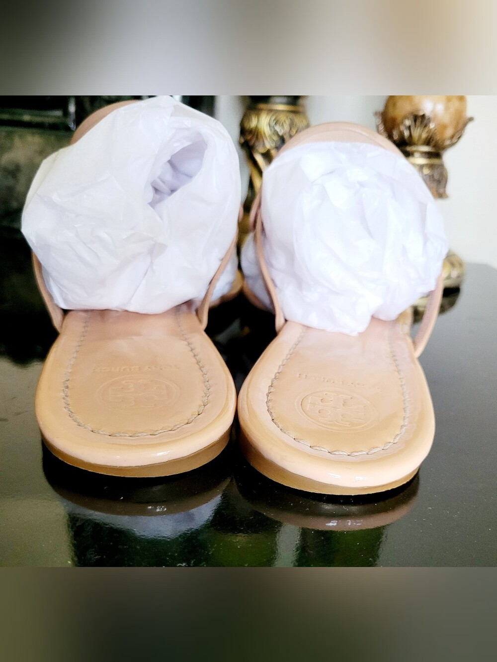 Tory Burch Miller Patent Leather Thong Sandals in MakeUp/Nude US 9 - Picture 12 of 16